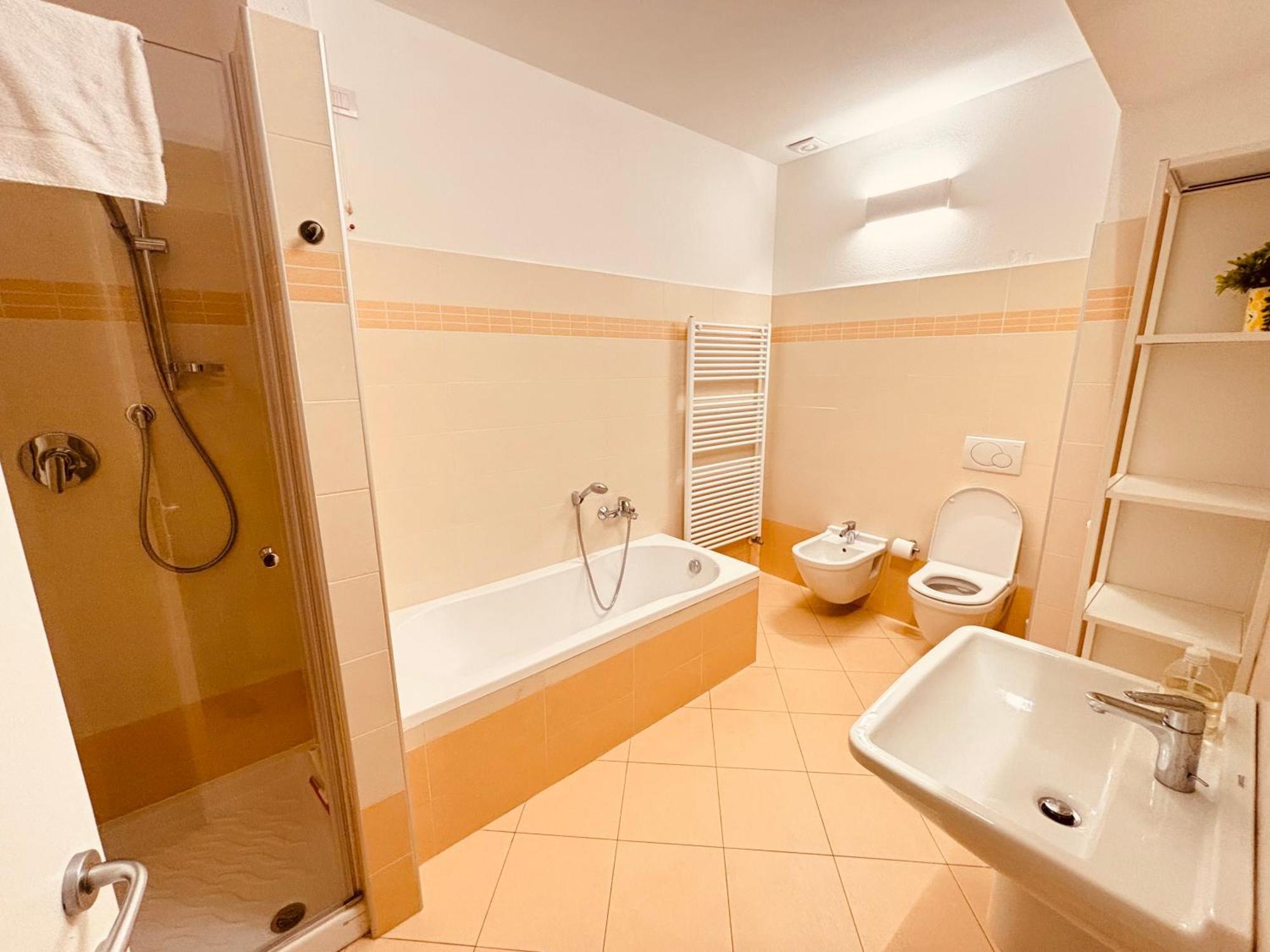 Lago Villa Zen - Apartment With Jacuzzi, Panoramic Views Lenno Luaran gambar